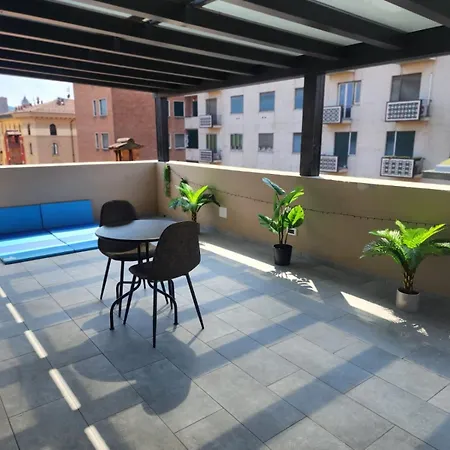 Tata's Attico * בולוניה